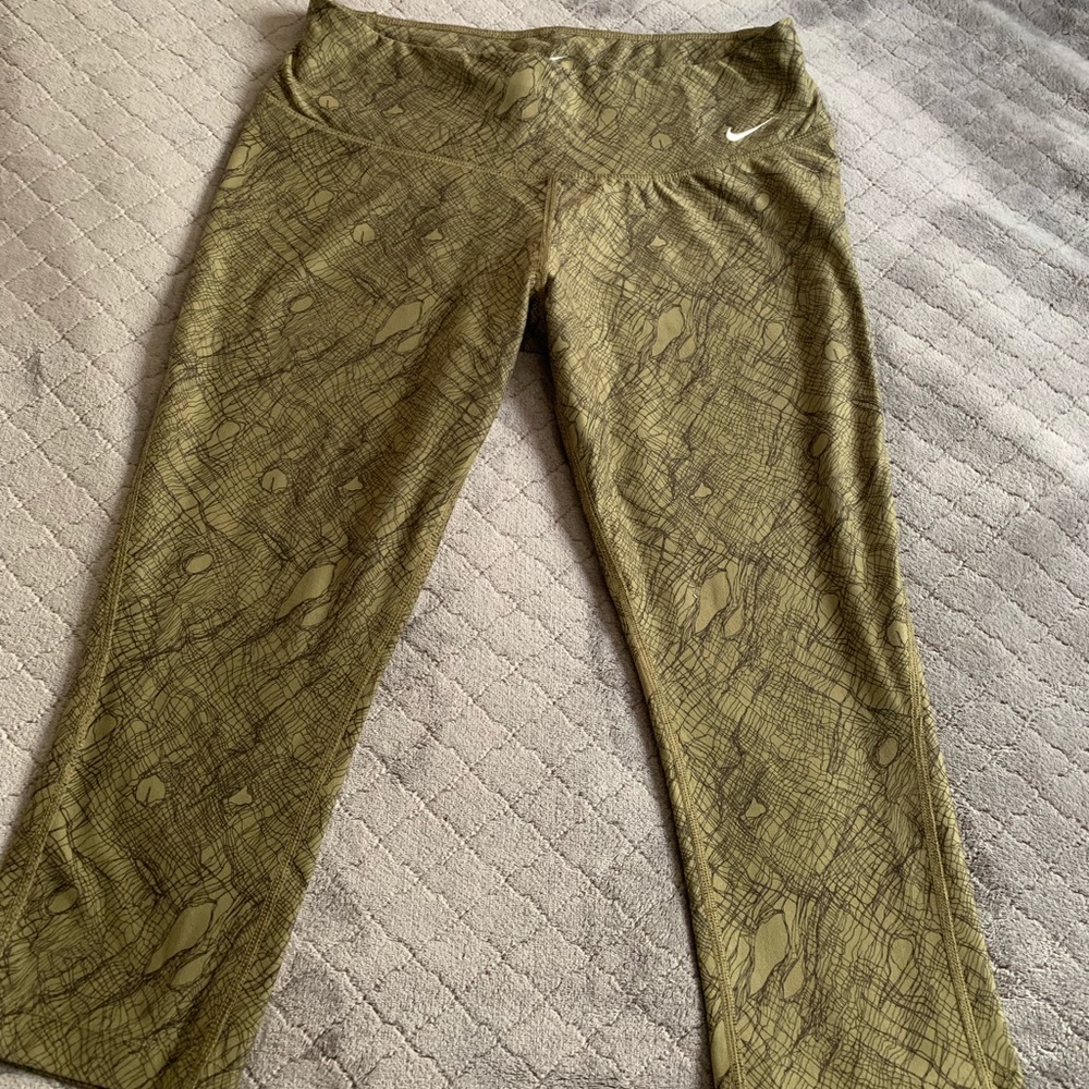Nike Capri Leggings